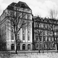 Dresden, Handelslehranstalt, Alte und neue Schule